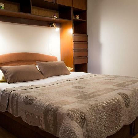 Apartman Dina Risika Esterno foto