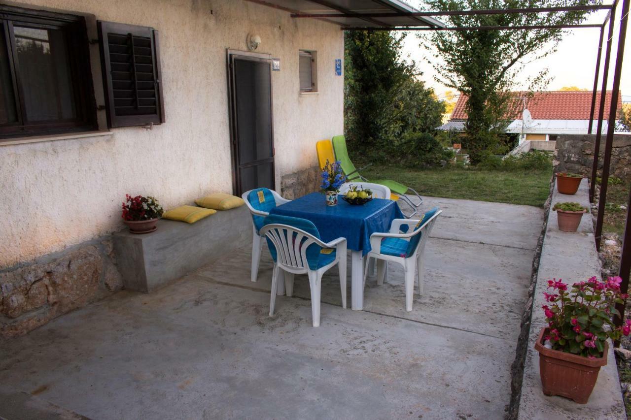Apartman Dina Risika Esterno foto