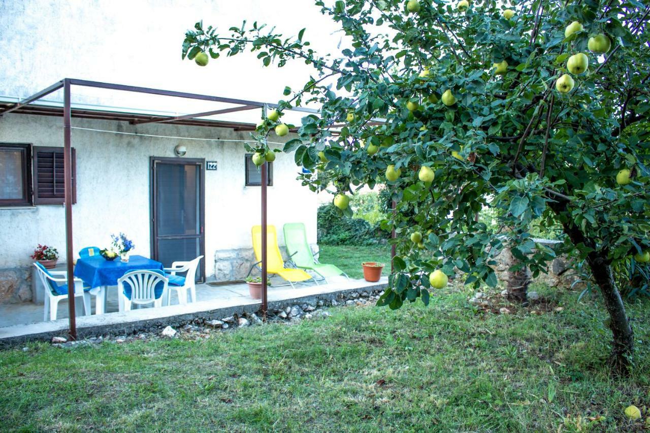 Apartman Dina Risika Esterno foto